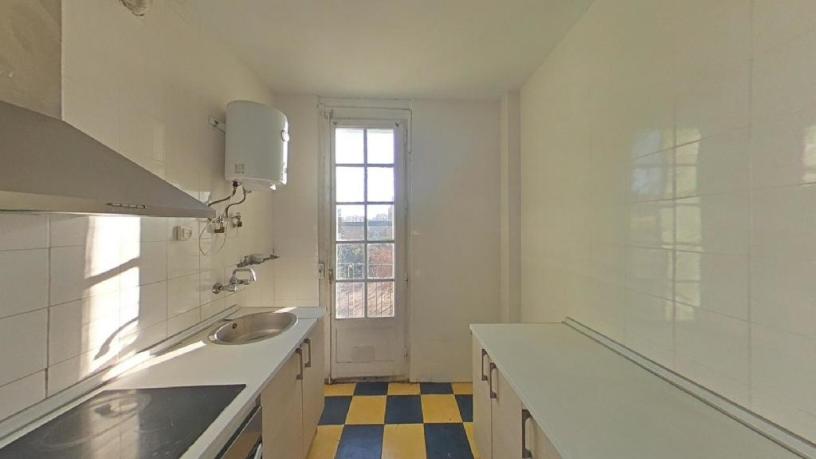 87m² Flat on street Conde Aranda, Zaragoza