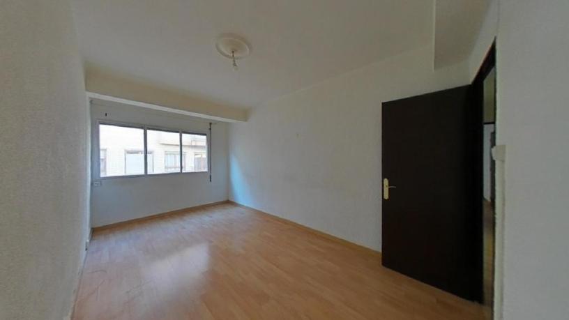 76m² Flat on street Antonio Maura, Zaragoza