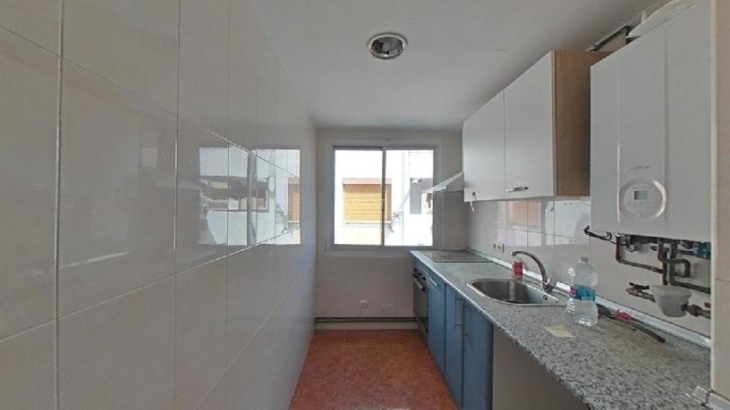 75m² Flat on street Mossen Andres Vicente, Zaragoza