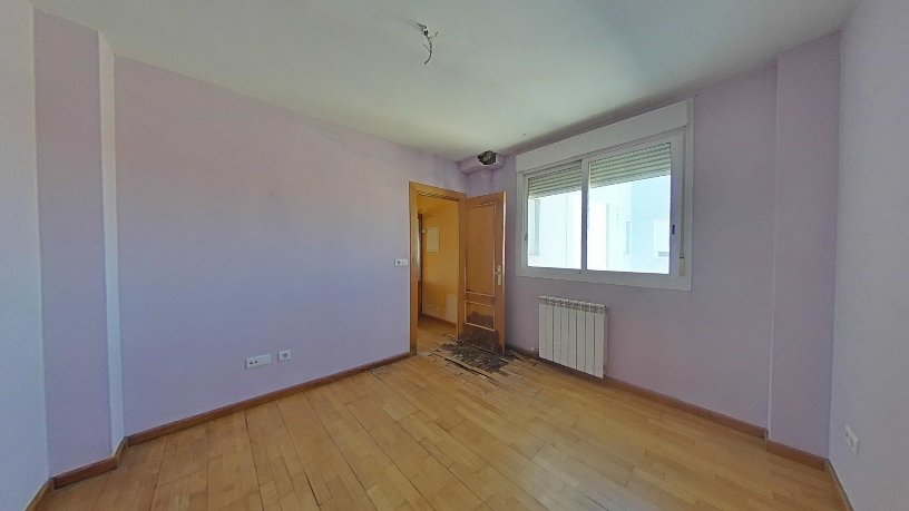 79m² Flat on street Rio Gallego, Zaragoza