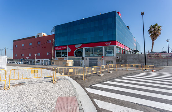 Locaux commerciaux de 1073m² dans route De Madrid S/n, P.k. 315,700 Local B-1-b, Zaragoza