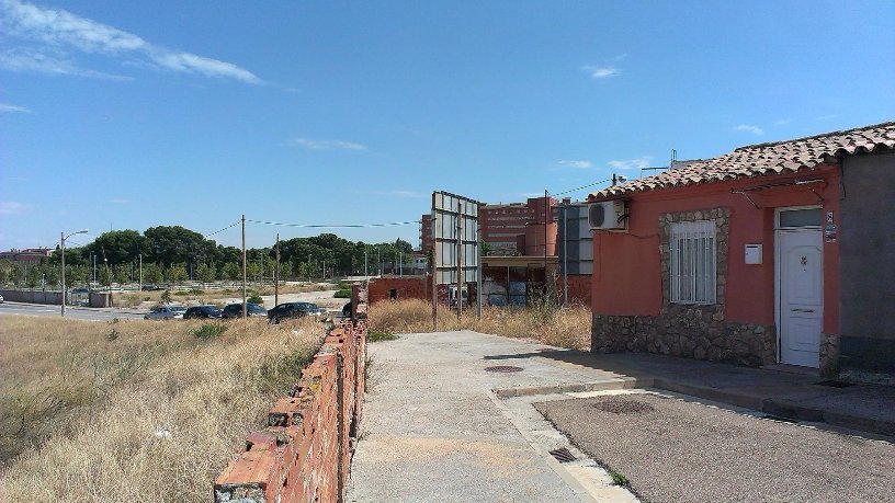 145m² Urban ground on street Jazmin, Zaragoza