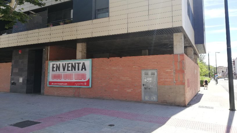 Local comercial de 98m² en calle Joaquin Guiral, Zaragoza