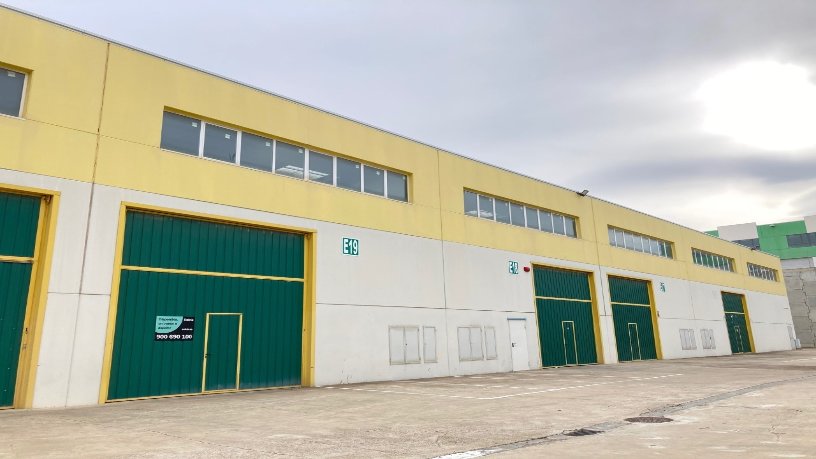 Entrepôt/Entrepôt de 233m² dans rue Ajedrea. Poligono Industrial Empresarium, Zaragoza