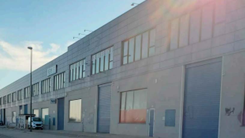 Nave industrial de 1600m² en calle Espliego, Zaragoza