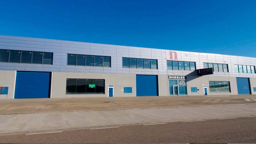 Entrepôt industriel de 1600m² dans rue Espliego, Zaragoza