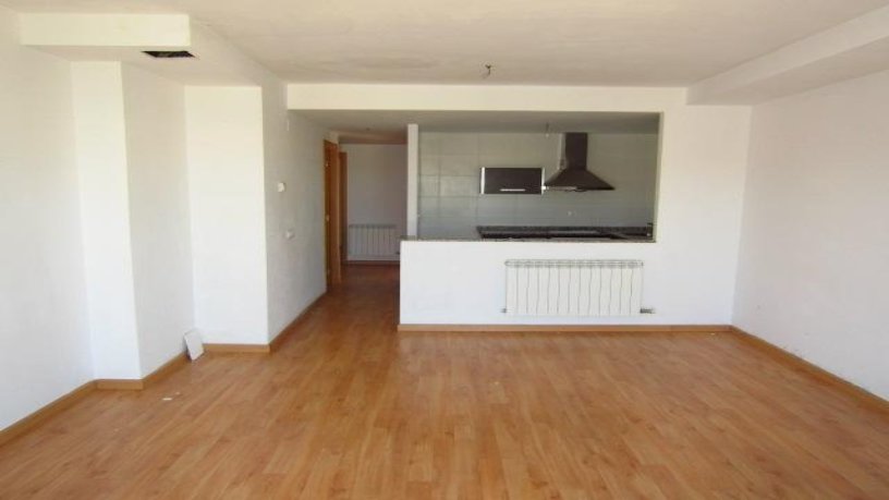 111m² Flat on street Luna, Ejea De Los Caballeros, Zaragoza