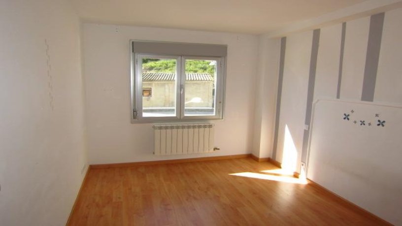 111m² Flat on street Luna, Ejea De Los Caballeros, Zaragoza