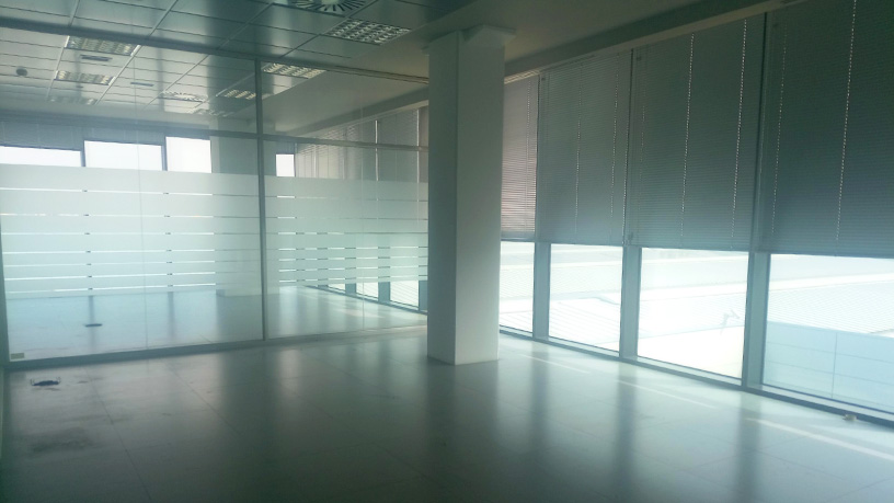 Edificio de 2505m² en calle Espliego, Zaragoza