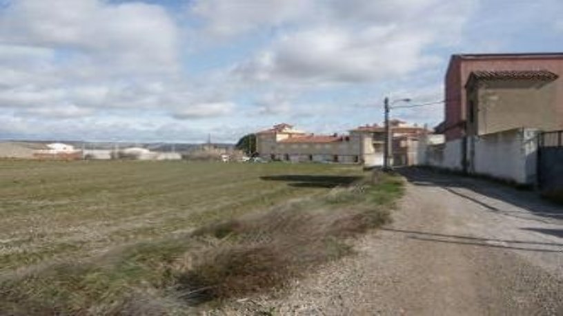 Suelo urbano de 2282m² en camino Fuente, Fuentes De Ebro, Zaragoza