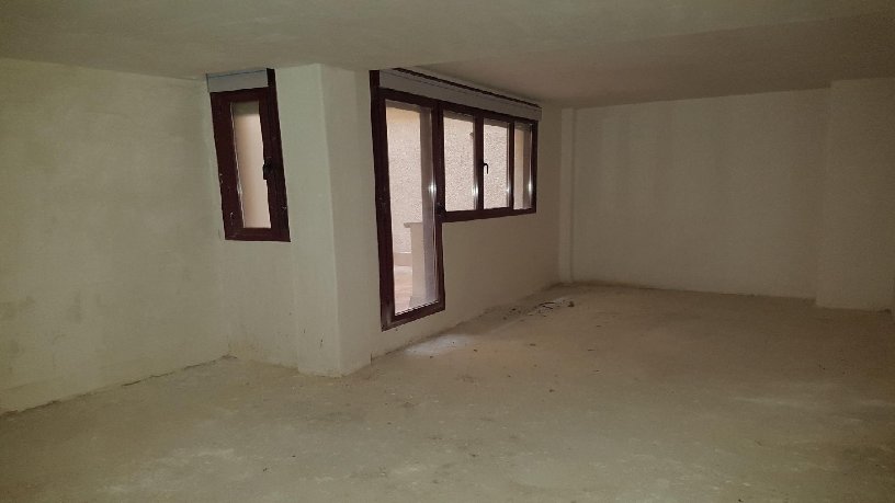 Local/Oficina de 33m² en calle Coral Bilbilitana, Calatayud, Zaragoza