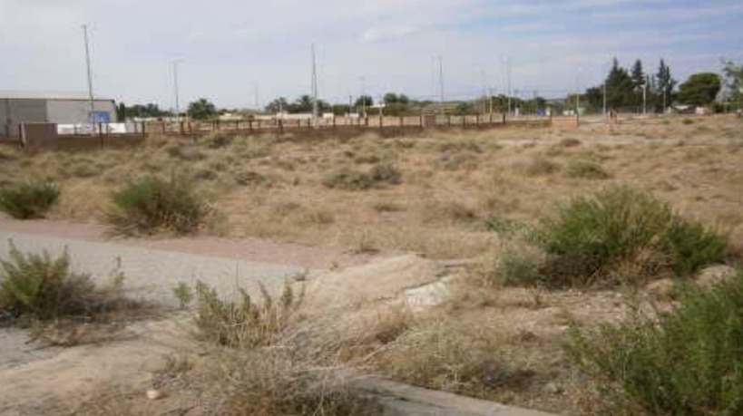 Suelo urbanizable de 2858m² en barrio Viñales, Pinseque, Zaragoza