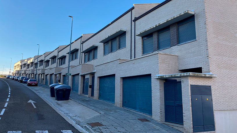 Maison de ville de 324m² dans rue Italia, Cuarte De Huerva, Zaragoza