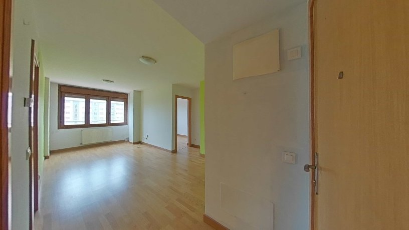 Piso de 66m² en calle Naranjo De Bulnes, Gijón, Asturias