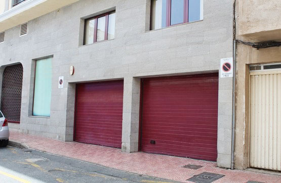 Parking space in street Poema La Maleta, Santa Lucía De Tirajana