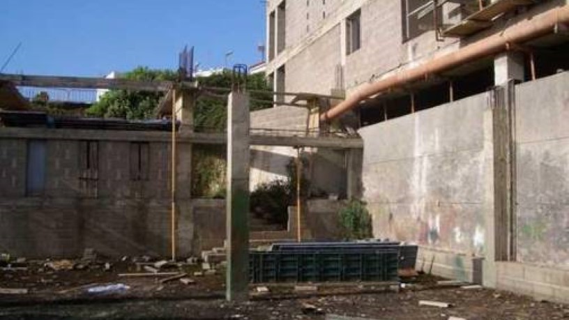 Travail arrêté de 2375m² dans rue Elvira Del Castillo, Firgas, Las Palmas