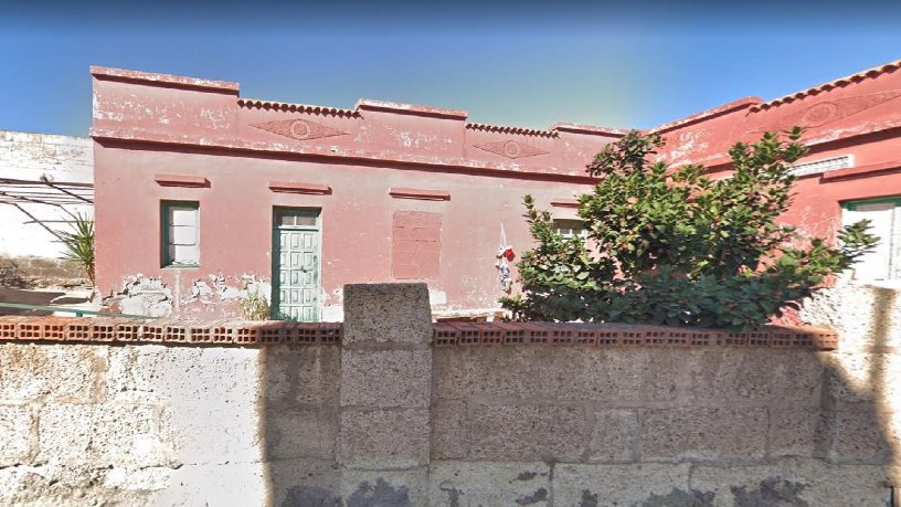 2382m² Developable land on street Prudencio Tadeo, Santa Cruz De Tenerife