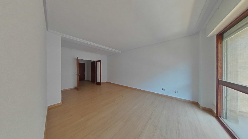 101m² Flat on street Jose Maria Pereda, Camargo, Cantabria