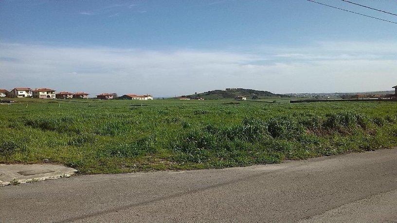 Suelo urbanizable de 6140m² en  Mies De Mompía, Sector 104, Uz2, Santa Cruz De Bezana, Cantabria