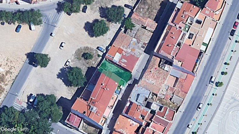 Terrain urbain de 120m² dans rue Ecuador, Albacete