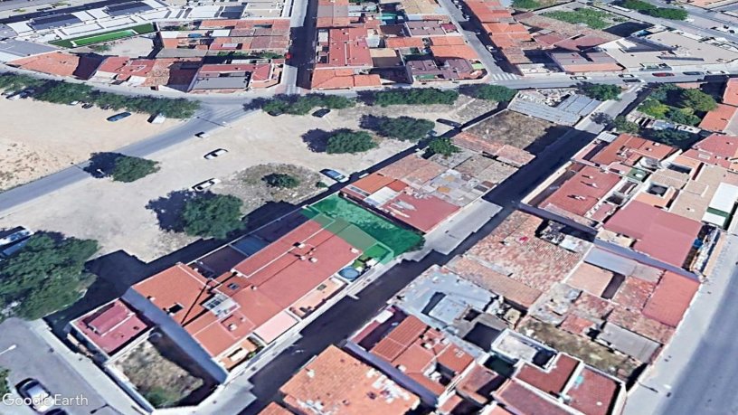 Terrain urbain de 120m² dans rue Ecuador, Albacete