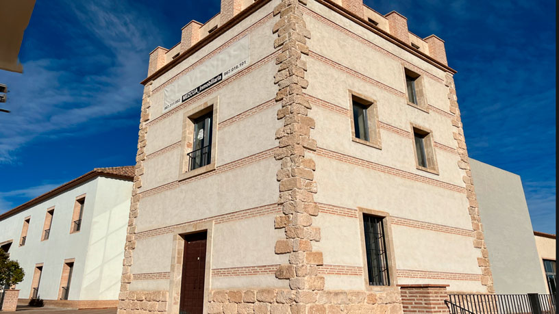 Hôtel de 6584m² dans route Circunvalación, Almansa, Albacete