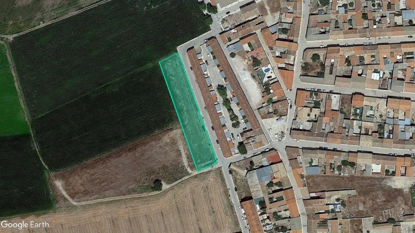 Terrain aménageable de 2470m² dans rue Fuente, Albacete