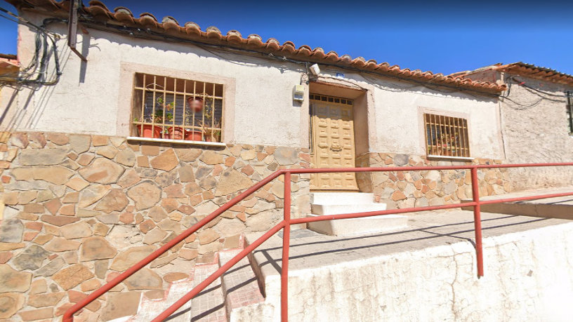 Casa de 168.00 m²  con 1 habitación  con 1 baño  en Travesia Toledo, Puertollano