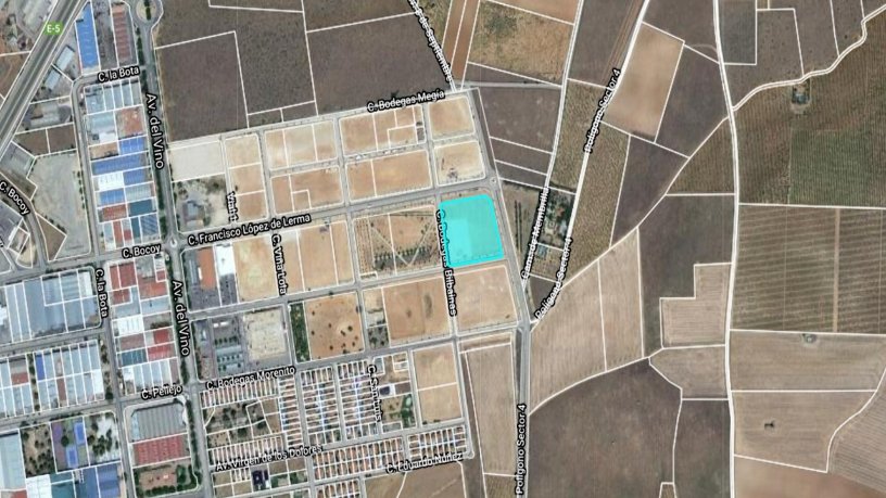 Suelo urbano de 10793m² en plaza Sector 18, Valdepeñas, Ciudad Real