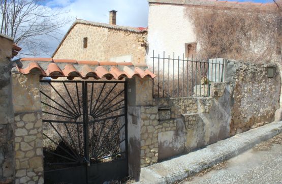 Chalet  en calle Travesaña, S/n, Rueda De La Sierra