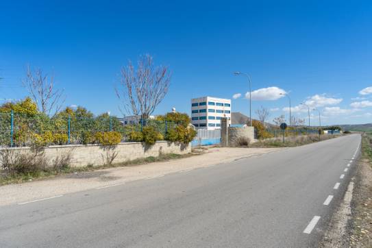 Nave industrial de 5237m² en carretera Humanes - Torre Del Burgo, Humanes, Guadalajara