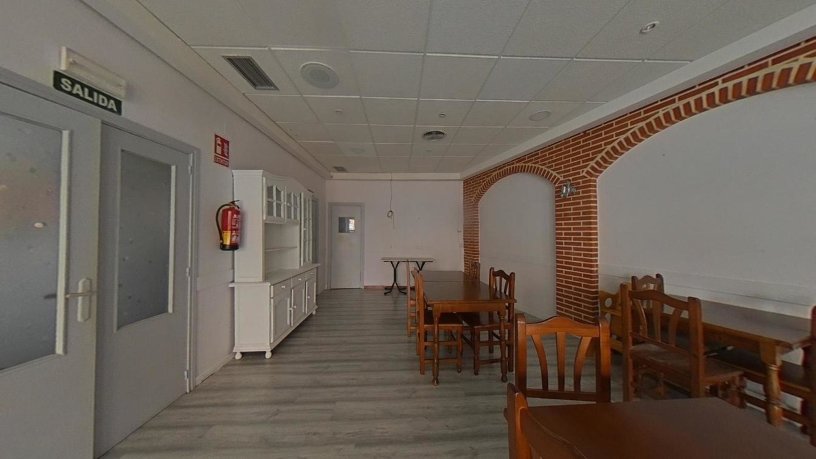 Local comercial de 441m² en calle Aragon, Cabanillas Del Campo, Guadalajara