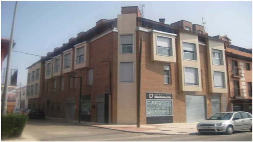 Parking space on crossing De Quer, Alovera