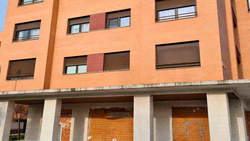 Local comercial de 132m² en calle Gonzalo Torrente Ballester, Azuqueca De Henares, Guadalajara