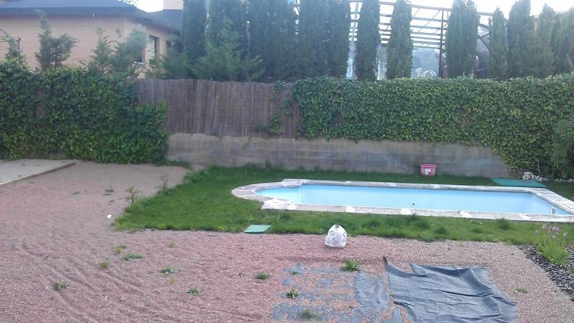 Adosado en calle Carramonte, Cabanillas Del Campo