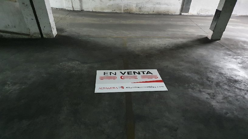 Parking space on avenue Guadalajara, Azuqueca De Henares