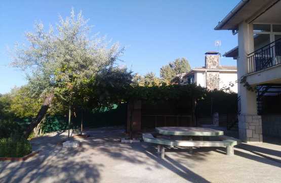 Chalet in street Mariano Benlliure -- Parcela 1.106 -, Casar De Escalona (El)