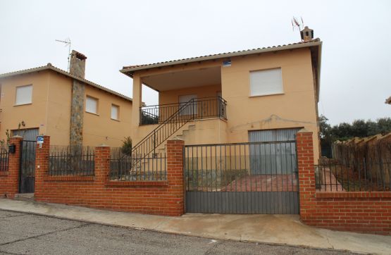 Chalet de 185m² en calle Barcelona, Casar De Escalona (El), Toledo