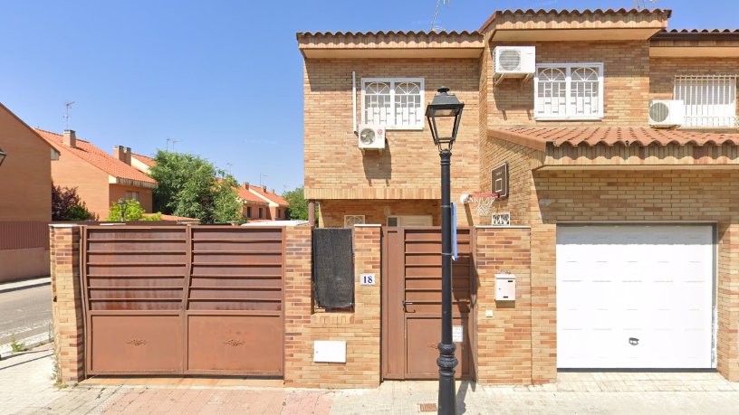 140m² Townhouse on street Mar Cantabrico, Seseña, Toledo