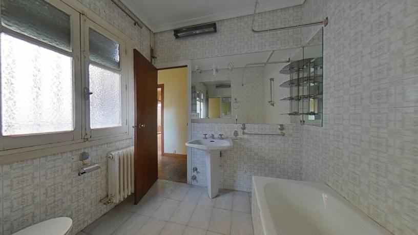 Piso de 129m² en calle Esteban Illan, Toledo