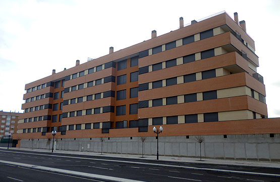 Pis de 87.00 m² amb 2 habitacions  amb 1 bany  a Carrer Derechos Humanos, Ávila