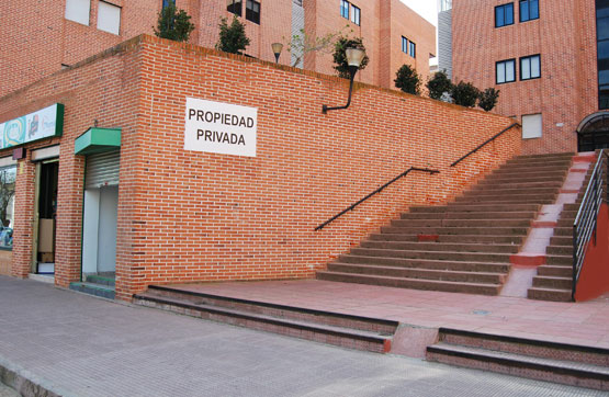 Local comercial de 35m² en calle De Los Platanos, Arévalo, Ávila