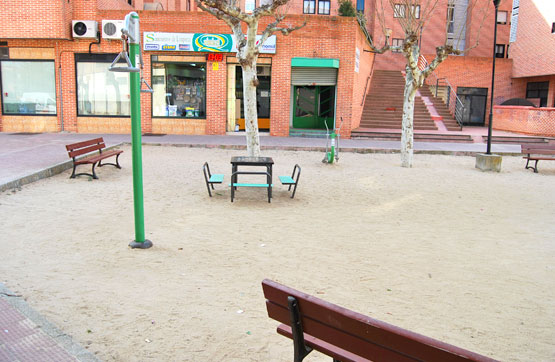 Commercial premises  on street De Los Platanos, Arévalo