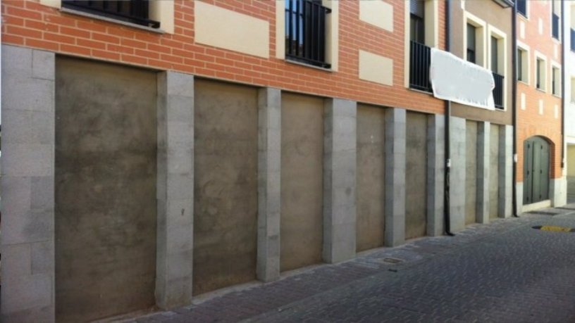 Local comercial de 347m² en calle Larga, Arévalo, Ávila