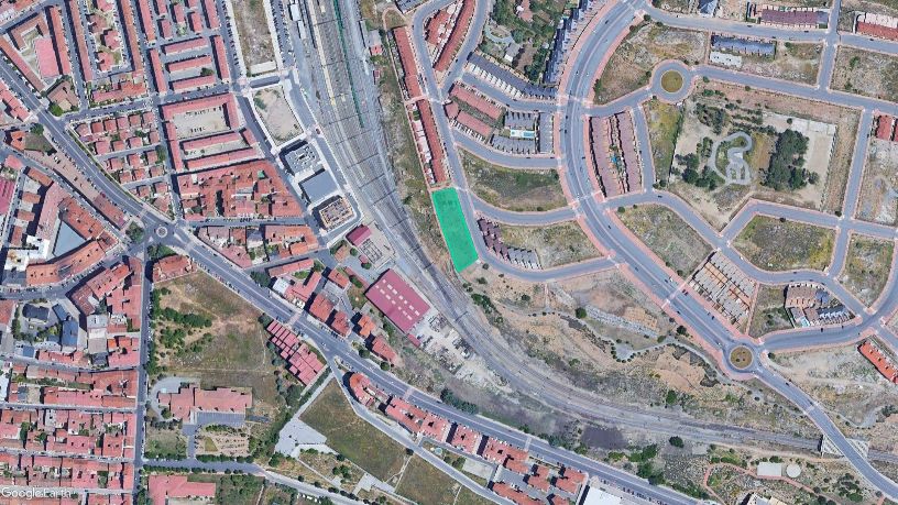 Suelo urbano de 2078m² en calle Irlanda, Ávila