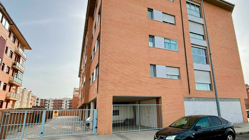 Plaza de garaje en calle Calendula, Ávila