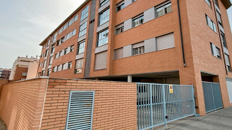 Plaza de garaje en calle Calendula, Ávila