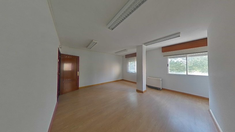 Bureau de 433m² dans rue Europa, Burgos