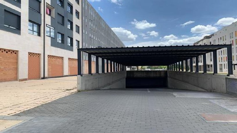 Plaza de garaje de 32m² en calle Fuenteovejuna, Burgos