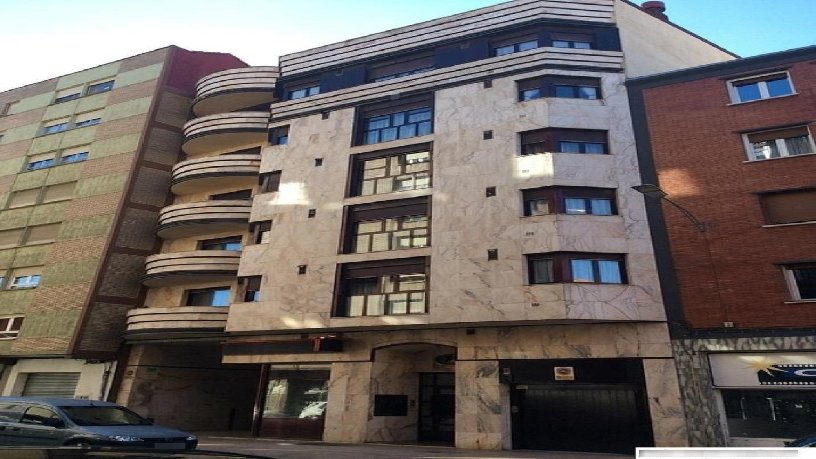 Locaux/Bureau de 200m² dans rue Cl Rio Ebro, Miranda De Ebro, Burgos